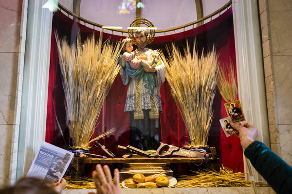 Devotees of San Cayetano, approach and touch the image of the Saint to ask him for bread, peace and work. After two years of pandemic, the great feast of San Cayetano was celebrated again in the church Santuario San Cayetano, in the cosmopolitan neighborhood Liniers of the city of Buenos Aires. Many faithful could touch the image and venerate the Saint of Labor to ask for bread, peace and sustenance.