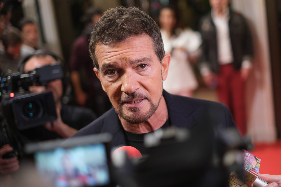 Spanish actor Antonio Banderas attends the premiere of the 