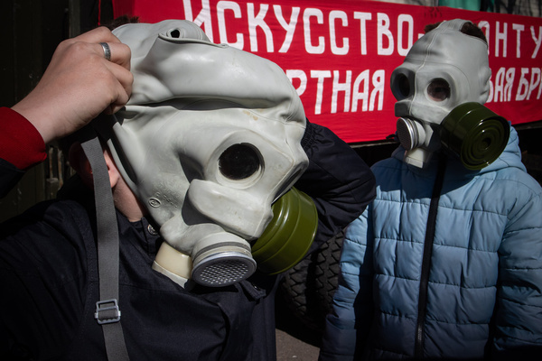 Participants wear gas masks during the military festival. A military festival took place in St Petersburg. The Russian-Ukraine war began on February 24, 2022. Since then the NATO countries have been supplying the Ukraine army with weapons.