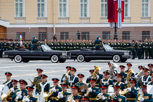 Military personnel of the parade squad on Palace Square during the general rehearsal of the Victory Parade. On May 9, 2024, Russia will celebrate Victory Day in the Great Patriotic War for the 79th time. The parade of troops of the territorial garrison of St. Petersburg will begin on the morning of May 9. 78 units of military equipment (including seven from the war era) will pass through Palace Square. After this, about 4,500 parade participants will march in front of the podium with veterans and other honored guests of the holiday, 3,000 of them from the Ministry of Defense. It is known that 350 WWII veterans will take part in the parade.