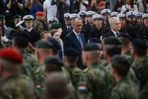 (L-R) German Defence Minister Boris Pistorius, Lithuanian Defence Minister Dovile Sakaliene, German Chancellor Friedrich Merz and Lithuanian President Gitanas Nauseda inspect the troops during the ceremony of the German brigade inauguration in Vilnius The German 45th Armored Brigade "Lithuania" was officially inaugurated at a ceremony held at Cathedral Square in Vilnius, with the participation of German Federal Chancellor Friedrich Merz, German Defence Minister Boris Pistorius, Lithuanian President Gitanas Nausėda, and Lithuanian Defence Minister Dovilė Šakalienė.
Established in Lithuania on 1 April 2025, the brigade is projected to comprise around 5,000 Bundeswehr soldiers and civilian staff, with full combat readiness expected by 2027.