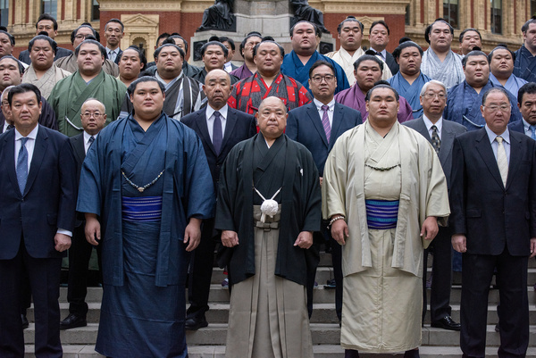 The sumo wrestlers and the members of the Japan Sumo Association stand together during the photo call outside the Royal Albert Hall. The Grand Sumo Tournament returned to London’s Royal Albert Hall on October 15, 2025, for the first time since 1991, marking only the second professional sumo event ever held outside Japan. The venue was transformed with ten tonnes of clay and a Shinto-style ring to recreate an authentic Japanese sumo arena. Over 40 elite wrestlers, including Yokozuna Hoshoryu and Onosato, performed in front of a sold-out crowd, blending athletic competition with traditional rituals.