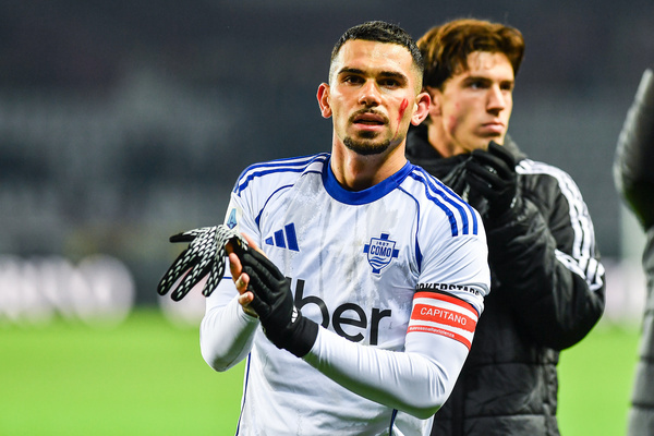 Lucas Da Cunha of Como 1907 celebrates the victory at the end of the match during Serie A 2025/26 football match between Torino FC and Como 1907 at Olimpico Grande Torino Stadium. Final score; Torino FC 1 : 5 Como.