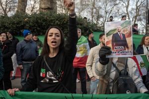 Protesters chant slogans and hold signs during the demonstration outside the Iranian Embassy in London. Hundreds of Iranian royalists gathered outside the Iranian Embassy in London, UK. Protesters want to show their support to the anti-government protesters in Iran. Demonstrators intend to replace the Supreme Leader of Iran, Ayatollah Ali Khamenei, and his regime with the Crown Prince of Iran, Reza Pahlavi who lives in exile at the United States.