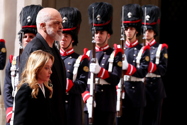 Italian Prime Minister Giorgia Meloni and the Albanian Prime Minister Edi Rama review the armed forces deployed in the courtyard of Palazzo Chigi. Premier Giorgia Meloni welcomed Albanian Prime Minister Edi Rama to Palazzo Chigi for a discussion of key bilateral issues and prospects for cooperation between the two countries.
