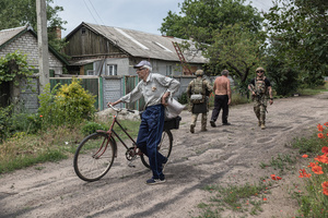 The Ukrainian police unit ‘White Angels’ evacuates civilians from the city under constant threat of Russian FPV drones.