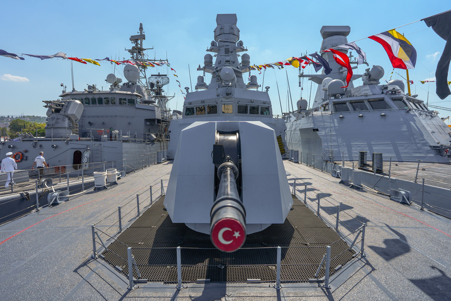 On board the frigate TCG ?stanbul (F-515), which was moored at the harbour during the festival, Transforming the historic Golcuk Naval Base in Kocaeli into a hub of maritime innovation, the TEKNOFEST 