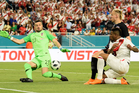 Edison Flores with a counterattack on the Croatian team taking advantage of his speed sentenced Croatia in the beginning of the second half, scoring the second goal for the selection of Peru.
The Croatian national football team played a friendly match against Peru on 23rd March 2018. (Final score Peru 2 Croatia 0)