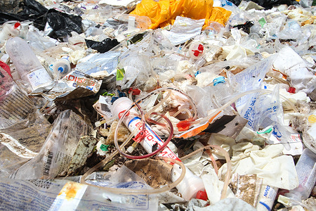 Blood dialysis tubes are seen amongst other medical wastes at Gioto garbage site in Nakuru. A new study by Dutch scientists has found human blood now polluted with microplastics. The study says 77 per cent of those tested had Polyethylene terephthalate (PET) microplastic particles in their bloodstream. During the 5th session of United Nations Environmental Assembly (UNEA5.2) a landmark resolution to establish a global plastics treaty by the year 2024 was agreed.