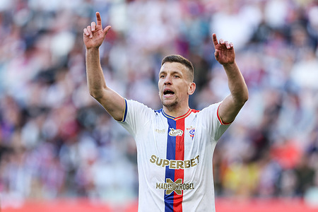 Rafal Janicki of Gornik Zabrze seen during Polish League PKO BP Ekstraklasa 2025/2026 football match between Gornik Zabrze and Korona Kielce at Municipal Stadium. Final score; Gornik Zabrze 1: 0 Korona Kielce.