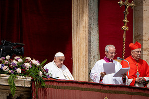 Vatican City, Vatican - 20/04/2025 12:08:15: Pope Francis delivers his traditional ‘Urbi et Orbi’ Blessing from the balcony of St. Peter's basilica overlooking St. Peter's Square in Vatican City.