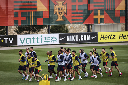 Team Portugal seen during a training session prior to the European Qualifiers match between Portugal and Liechtenstein at the Cidade do Futebol.