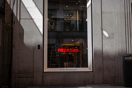 A sale sign is seen in a store in downtown Madrid. The summer sales in Madrid officially began on June 21 and will generally run until August 31, 2025, although some stores may offer discounts as late as September 21.
