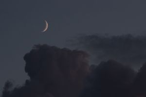 SOPA Images - Gallery - A growing crescent seen in Istanbul, Turkey