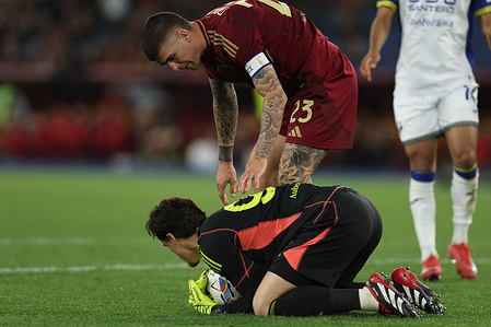 Gianluca Mancini of Roma and Mile Svilar of Roma seen in action during Italian football championship Serie A Enilive 2024-2025 match AS Roma vs Hellas Verona at Stadio Olimpico. Final result of the match As Roma 1;0 Hellas Verona