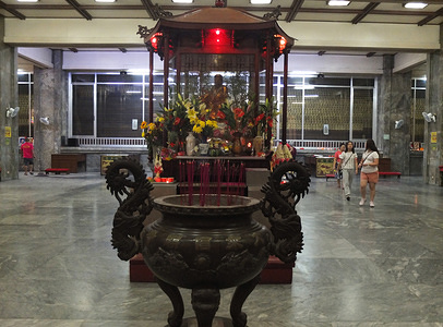 A view of an altar of Buddha at the middle portion of the Senguan Temple in Manila.
Senguan Temple in the Philippines is a prominent Buddhist edifice in Manila. It contains a stupa, a huge repository for urns of human ashes, several meditation rooms, and various shrines. It is a major cultural center for the Chinese Filipino community.