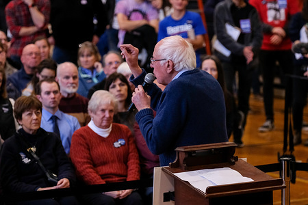 Presidential candidate Bernie Sanders addresses his supporters in Franklin his a campaign ahead of the presidential election.