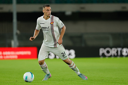 Filippo Terracciano of US Cremonese seen in action during the Italian Serie A soccer match between Hellas Verona and US Cremonese at Marcantonio Bentegodi Stadium. Final score Hellas Verona 0:0 US Cremonese