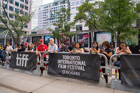 People in the Fan Zone outside Princess of Wales theatre during 2026 Toronto International Film Festival (TIFF). The Market is TIFF’s new global business hub connecting filmmakers, producers, distributors, financiers and industry decision-makers.