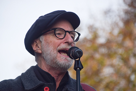 Singer-songwriter Billy Bragg performs in Whitehall during a counter-protest against Tommy Robinson, racism, fascism and the far right, and in support of refugees, as far-right figure Tommy Robinson stages a Unite the Kingdom 'Christmas' rally nearby.