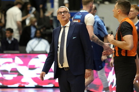 Dejan Radonjic, head coach of Zenit seen during the VTB United League basketball match, Regular Season, between Zenit Saint Petersburg and Uralmash Yekaterinburg at "kck Arena". Final score; Zenit 69:82 Uralmash Yekaterinburg.