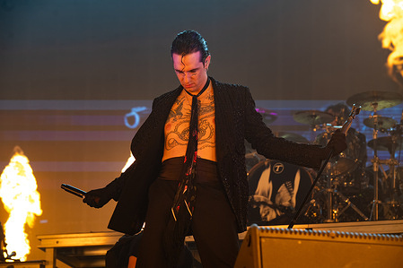 Lauro De Marinis aka Achille Lauro performs live at Palasele during the Palazzetti live 2026 tour.