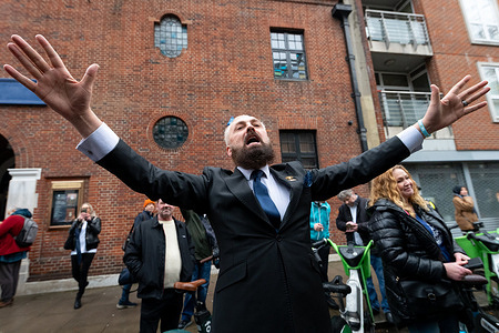 Minister Rikki Doolan antagonizes the protesters. Supporters of the Socialist Workers Party and Stand Up to Racism gathered outside the Emmanuel Centre to protest against the launch event of the Advance UK Party taking place inside the venue. Demonstrators opposed what they described as the party’s racist and far-right policies, targeting the leadership of Ben Habib and the attendance of far-right activist Tommy Robinson, as protesters called for unity against racism and extremism.