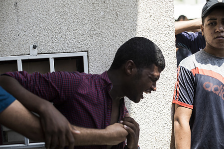 A relative to the deceased seen mourning.
Funerals were held for two militants of the Gaza Strip's ruling Hamas movement who were killed by Israeli forces. In a statement Hamas's military wing, the Ezzedine al-Qassam Brigades, confirmed that the dead men were its fighters and named them as Ahmed Murjan and Abdel-Hafez al-Silawi.
