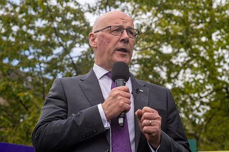 First Minister of Scotland, John Swinney seen talking to volunteers and campaigners on the eve of the parliamentary elections. On the afternoon of May 6, Scottish National Party (SNP) leader and First Minister of Scotland John Swinney addressed candidates and activists who campaigned across Scotland during the six-week parliamentary election campaign. Swinney delivered a short eve-of-poll speech before joining SNP candidates on the campaign trail.