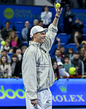 Jannik Sinner of Italy celebrates after winning against Tomas Machac of Czech Republic (not in view) during the Round of 32 at the ATP men's Qatar ExxonMobil Open 2026 tennis tournament at the Khalifa International Tennis Complex. Jannik Sinner won against Tomas Machac 6-1,6-4.