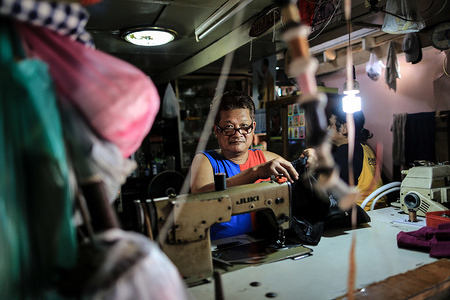 Old Bangkok buildings is under demolition by the government for new investor projects such as high end shopping malls and high rise apartment buildings.