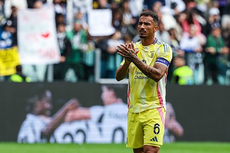 Luiz da Silva Danilo of Juventus FC greets the fans at the end of the match during the Serie A 2024/25 football match between Juventus FC and Cagliari Calcio at Allianz Stadium. Final score; Juventus FC 1:1 Cagliari Calcio