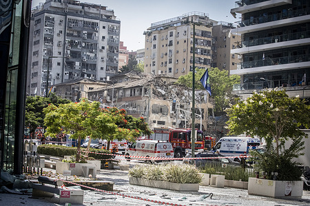 Buildings that where damaged after an Iranian ballistic missile strike in Ramat Gan. An Iranian missile struck the main hospital in southern Israel early Thursday, causing extensive damage and wounding several people, though none seriously, according to the hospital. Other missiles hit a high-rise apartment building in Ramat Gan, and additional sites in central Israel, leaving at least 240 wounded and four of them seriously according to Israel's Health Ministry.
