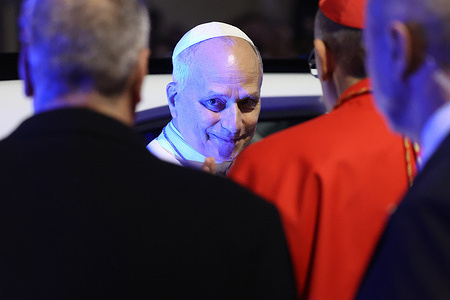 The Pope greets the faithful while leaving the church.. The parish of the Sacred Heart of Jesus in Ponte Mammolo receives a visit from Pope Leo XIV. This is the Pontiff's fifth visit to a parish. The Holy Father is welcomed by children, young people, and their families at the courtyard of the oratory and at the parish halls to greet the sick, a representation of the poor and homeless who use the shower facilities at the parish complex; volunteers from Caritas and the Community of Sant'Egidio were also present to care for them.