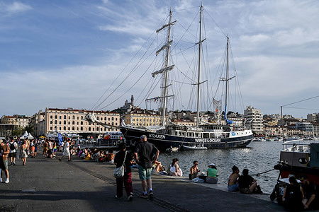 General view of the Kraken moored in Marseille. The three-masted Kraken, renovated and managed by the Wings of the Ocean association, will be stopping at the Old Port of Marseille from July 2 to 13, 2025. This iconic sailing ship will carry out waste collection operations on the Mediterranean coast and awareness-raising activities.