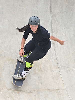 Hinano Kusaki of Japan is seen in action during the 19th Asian Games Skateboarding Women's Park Final competition held at the Qiantang Roller Sports Centre. 
Kusaki scored 88.87.