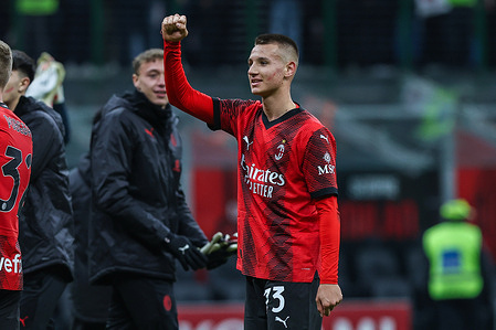 Francesco Camarda of AC Milan celebrates their victory at the end of the Serie A 2023/24 football match between Milan and Fiorentina at San Siro Stadium. Final score; Milan 1:0 Fiorentina.