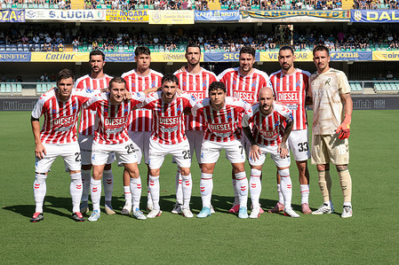 L.R. Vicenza players pose during the 2026/2027 Serie B Championship Hellas Verona FC Vs L.R. Vicenza at Marcantonio Bentegodi Stadium. Final score Hellas Verona FC 2 - 1 L.R. Vicenza.