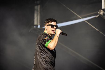 Naoise O Caireallain, aka Moglai Bap, of the Northern Ireland hip-hop trio Kneecap, performs at the Rock en Seine music festival. A group of pro-Israel protesters attempted to disrupt a concert by Irish trio Kneecap at the Rock en Seine music festival at the Domaine National Parc de Saint-Cloud in Paris, blowing whistles and waving placards accusing the group of anti-Semitism. However, festival security promptly removed the individuals from the venue. The Irish band has been one of the most active voices in the artistic community defending the Palestinian cause and accusing Israel of committing genocide in Gaza.