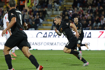 Davide Lamesta of Benevento Calcio celebrates after scoring goal for 0-1 during the 2025-2026 Supercoppa of Serie C Sky Wifi LR Vicenza - Benevento Calcio at Romeo Menti Stadium.
Final score LR Vicenza 1:4 Benevento Calcio