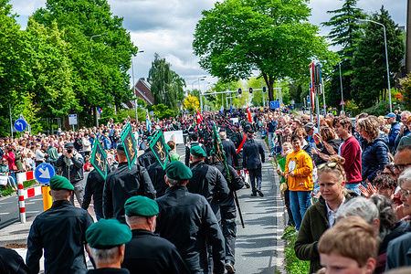 Thousands of people seen attending the event. The Liberation Parade brings together veterans and military personnel to honor those who sacrificed their lives during World War II and to celebrate international military cooperation. The city holds special significance as the site where the WWII capitulation was signed, marking the end of the war in Europe. On 4 and 5 May, remembrance events draw strong local and international participation. This year, over 2,500 participants from twelve countries took part in the tribute.