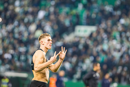 Viktor Gyokeres of Sporting CP gestures after the match between Sporting CP and FC Porto, for the Liga Portugal Betclic at Estadio Jose Alvalade. (Final score: Sporting CP 2 - 0 FC Porto)