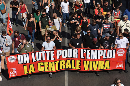 Protesters marching with a huge banner expressing their opinion, during the demonstration.
Organized by the union "CGT" (Confederation Generale du Travail) in order to get the precarious unemployed out of their precariousness.