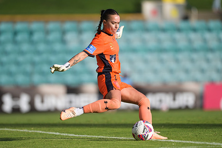 Brianna Jayne Edwards of Sydney FC seen in action during the Women's A-League 2024/25 season round 12 match between Sydney FC and Central Coast Mariners FC held at the Leichhardt Oval. Final score Sydney FC 0:0 Central Coast Mariners.