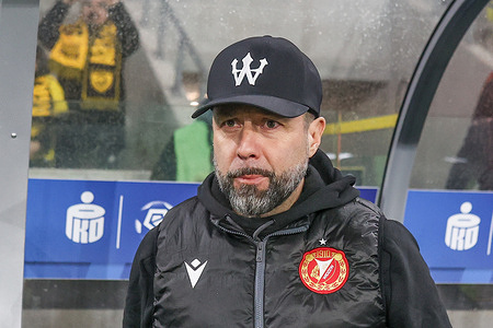 Coach Igor Jovicevic of Widzew Lodz seen during Polish League PKO BP Ekstraklasa 2025/2026 football match between GKS Katowice and Widzew Lodz at Arena Katowice (Katowice). Final score; GKS Katowice 1:0 Widzew Lodz.