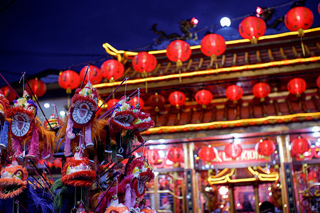The atmosphere in front of the Hok Lay Kiong pagoda on Chinese New Year's Eve 2574. Residents of Chinese descent pray on Lunar New Year's Eve 2574 at the Hok Lay Kiong Temple.