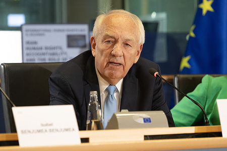 Ambassador Stephen Rapp, former U.S. Ambassador-at-Large for War Crimes Issues speaks at the Human Rights Day conference at the European Parliament, describing Iran executions as crimes against humanity and calling for international accountability and justice in Iran. A high-level Human Rights Day conference was held at the European Parliament bringing together Members of the European Parliament and international human rights figures to address Iran’s escalating human rights crisis and surge in executions. Maryam Rajavi, President-elect of the National Council of Resistance of Iran (NCRI) delivered the keynote address alongside speakers including Ambassador Stephen Rapp, Kumi Naidoo, Mark Ellis, Dominique Attias, Antonio López-Istúriz, Juan Fernando López Aguilar, and Struan Stevenson as participants called for accountability, an end to impunity and concrete European Union action in response to systematic repression in Iran.