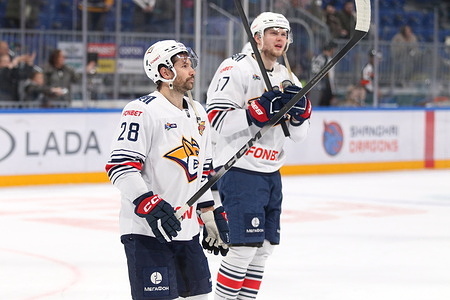 Sergei Tolchinsky (28) of Metallurg Hockey Club seen in action during the Hockey match, Kontinental Hockey League 2025/2026 between Shanghai Dragons China and Metallurg Magnitogorsk at the SKA Arena. (Final score; Shanghai Dragons 3:7 Metallurg Magnitogorsk).