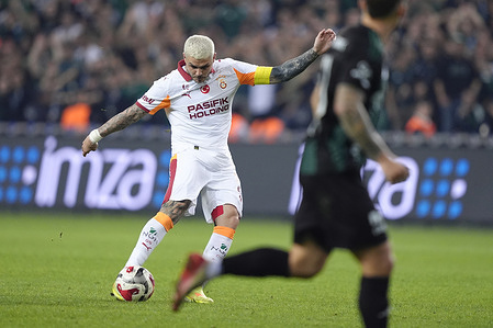 Mauro Emanuel Icardi Rivero of Galatasaray SK is seen in action during the Turkish Super League match between Kocaelispor and Galatasaray at the Kocaeli Stadium. Kocaelispor 1 -0 Galatasaray