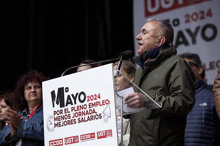 UGT general secretary Pepe Álvarez speaks at the end of the May Day demonstration. Thousands of demonstrators gathered in Madrid to celebrate May Day. Organised by the trade unions UGT and CCOO and where the general secretaries Pepe Álvarez and Unai Sordo, as well as the deputy ministers Yolanda Díaz and María Jesús Montero took part.
